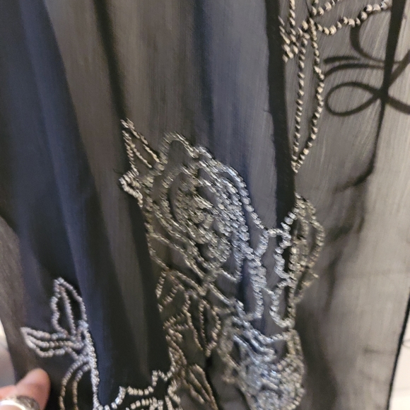 Scarves - Picture 2 of 5